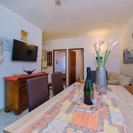 By The Sea Artatore, Losinj - 2509 Apartman *