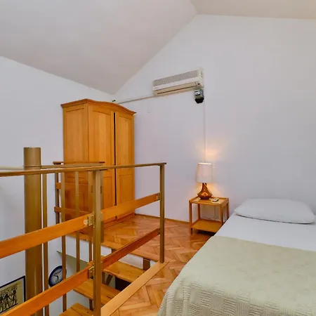 Apartmán By The Sea Artatore, Losinj - 2509 *