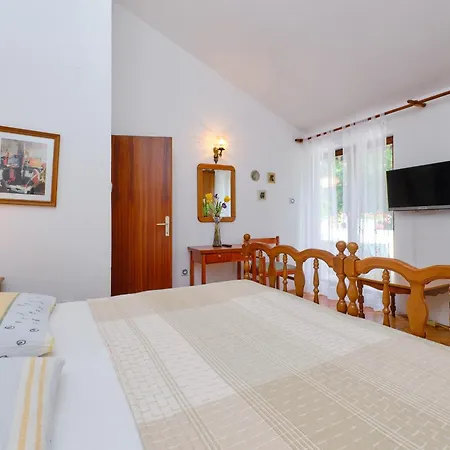 By The Sea Artatore, Losinj - 2509 Apartmán Čunski
