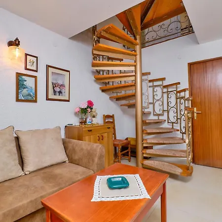 Appartement By The Sea Artatore, Losinj - 2509 *