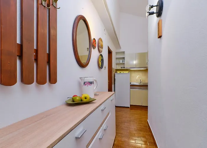 By The Sea Artatore, Losinj - 2509 Apartman *