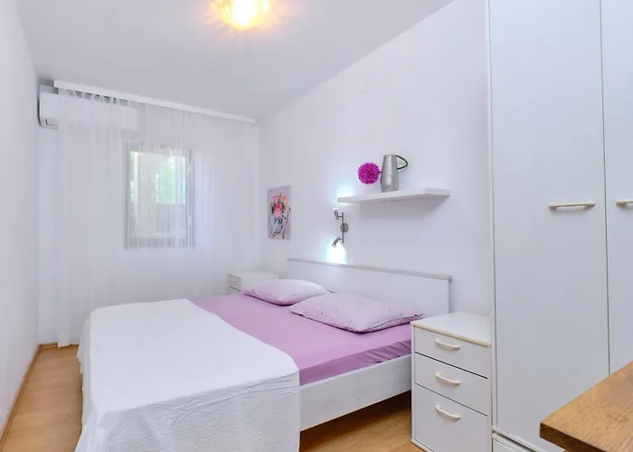 By The Sea Artatore, Losinj - 2509 * Čunski