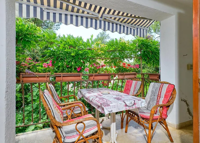 Apartman By The Sea Artatore, Losinj - 2509 Čunski