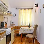 By The Sea Artatore, Losinj - 2509 Apartmán Čunski