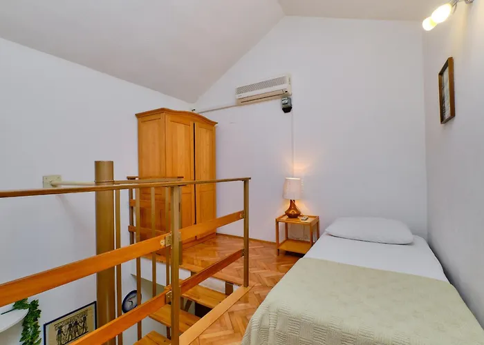 Appartement By The Sea Artatore, Losinj - 2509 *